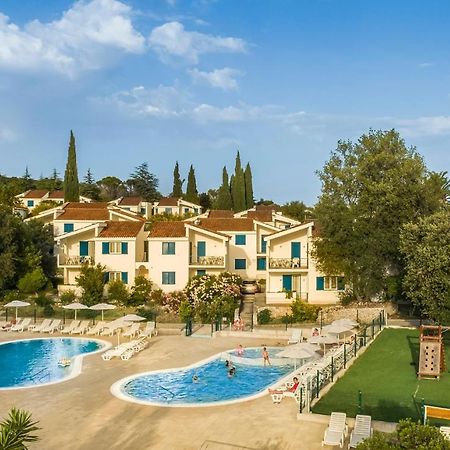 Aminess Vival Port9 Residence Korcula Town Bagian luar foto