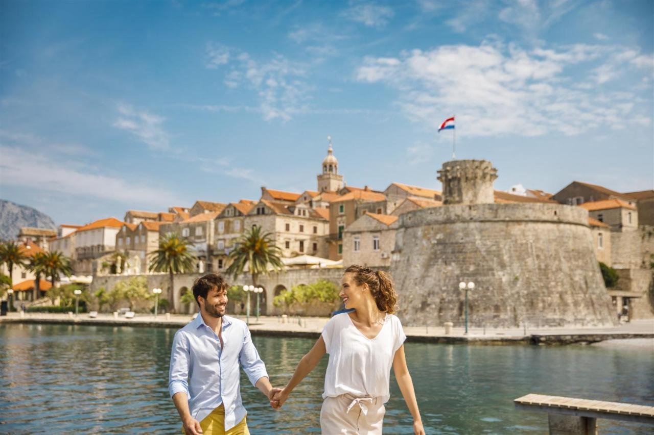 Aminess Vival Port9 Residence Korcula Town Bagian luar foto