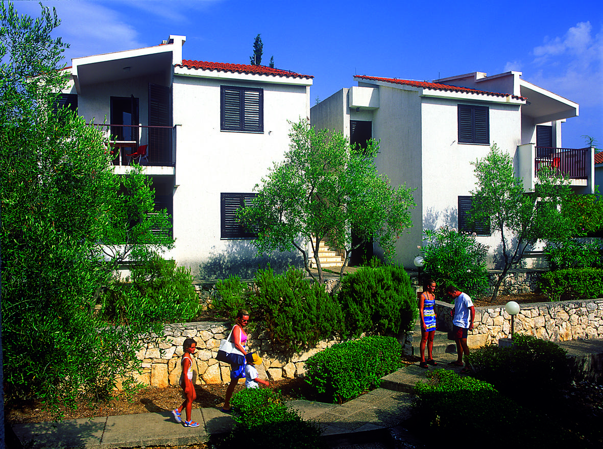 Aminess Vival Port9 Residence Korcula Town Bagian luar foto